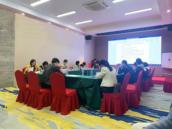 千亿体育集团(中国)股份有限公司官网编制的《站前路学校教育集团云锦校区可行性研究报告》顺利通过专家评审