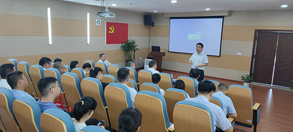 千亿体育集团(中国)股份有限公司官网党支部开展“传承红色基因 汲取奋进力量”联合党建活动